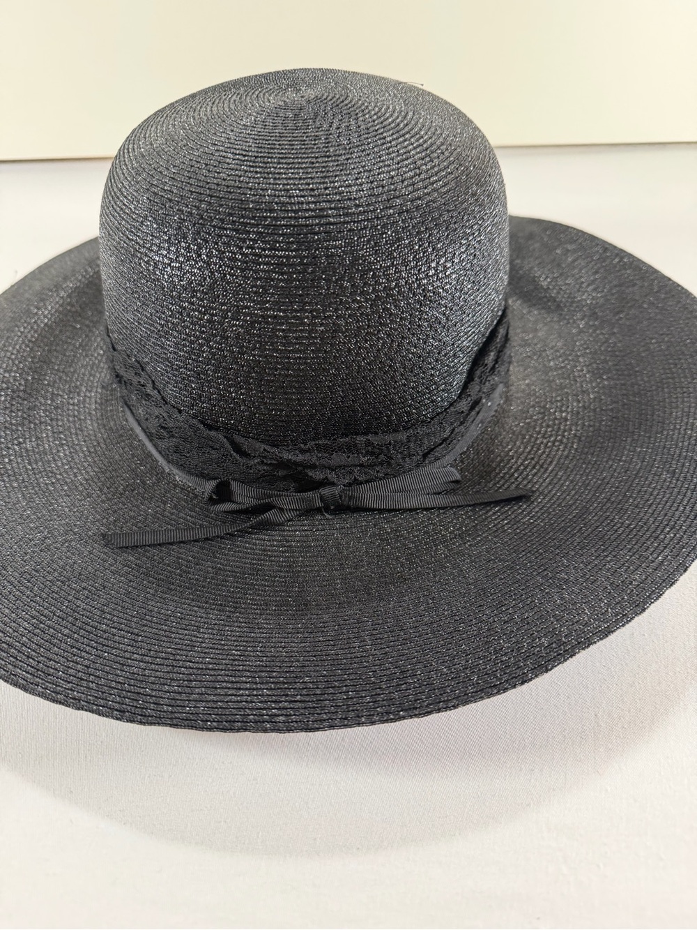 Black Wide-Brim Straw Sun Hat - Elegant Women's Accessory